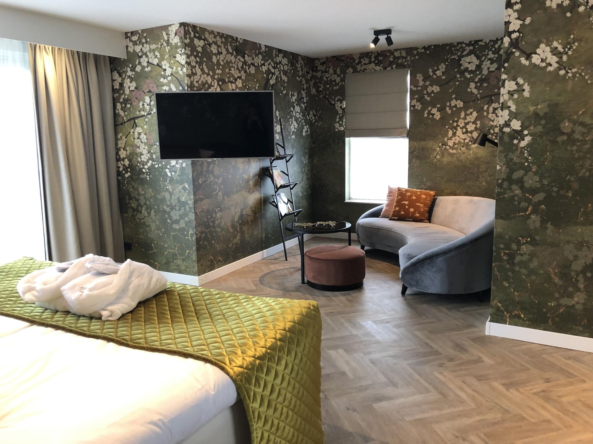 Hotel Der Valk 4*