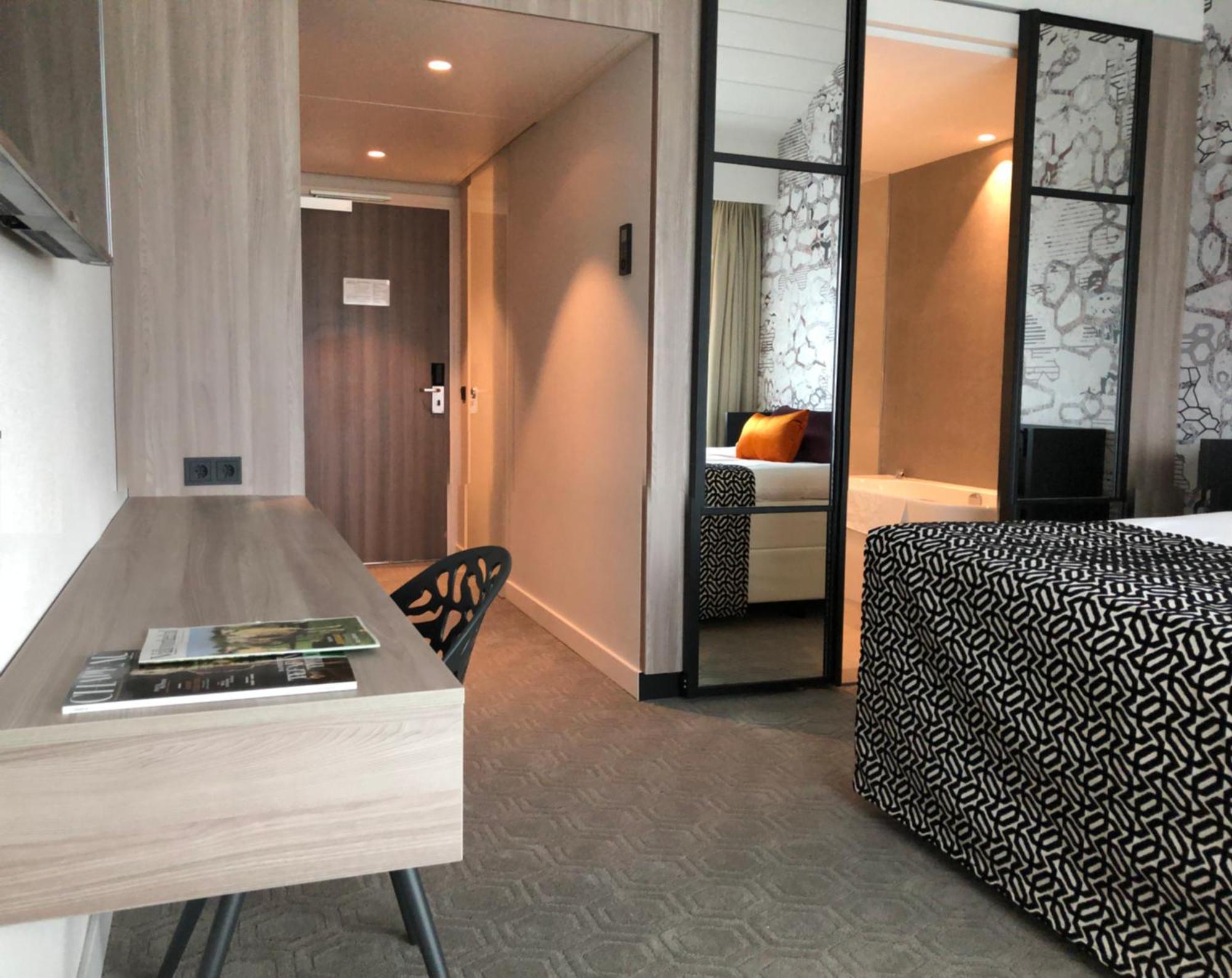 Hotel Der Valk 4*